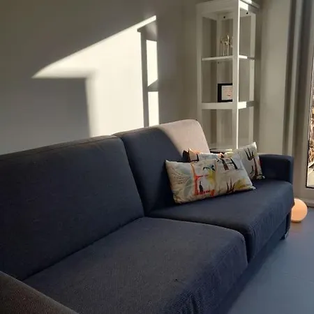 Ruhige 2-zimmer In Zentraler Taunus Lage Apartman