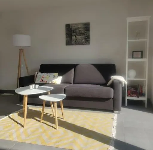 Apartman Ruhige 2-zimmer In Zentraler Taunus Lage *