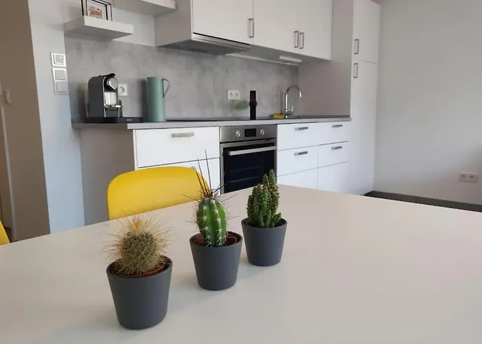 Apartman Ruhige 2-zimmer In Zentraler Taunus Lage *