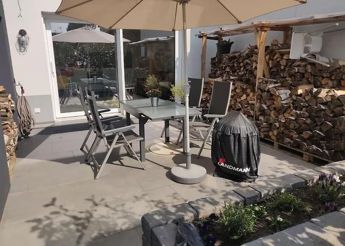 Ruhige 2-zimmer In Zentraler Taunus Lage Apartman *